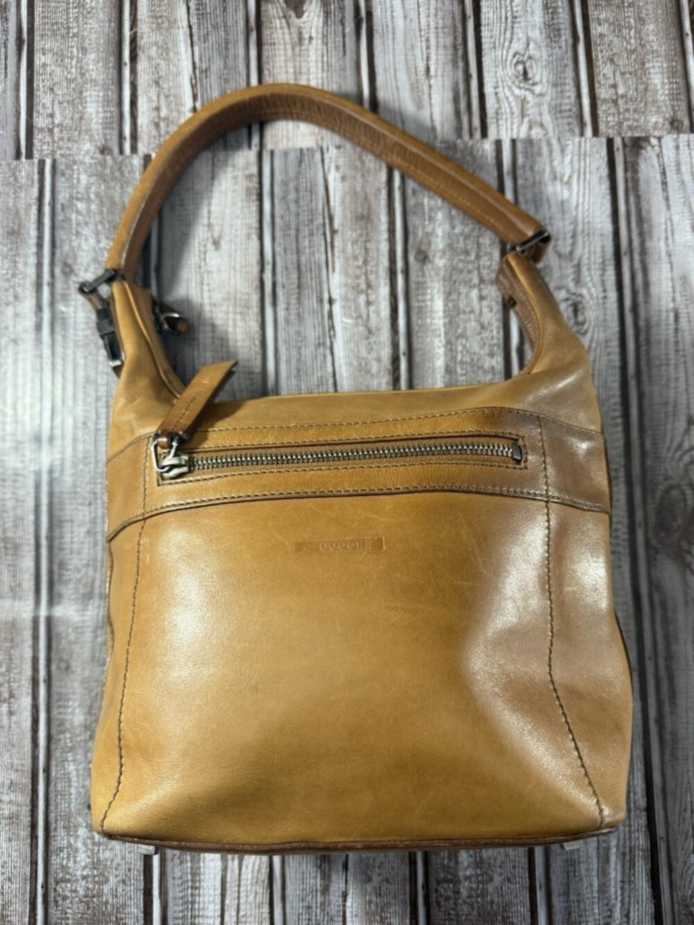GUCCI leather handbag shoulder bag color tan